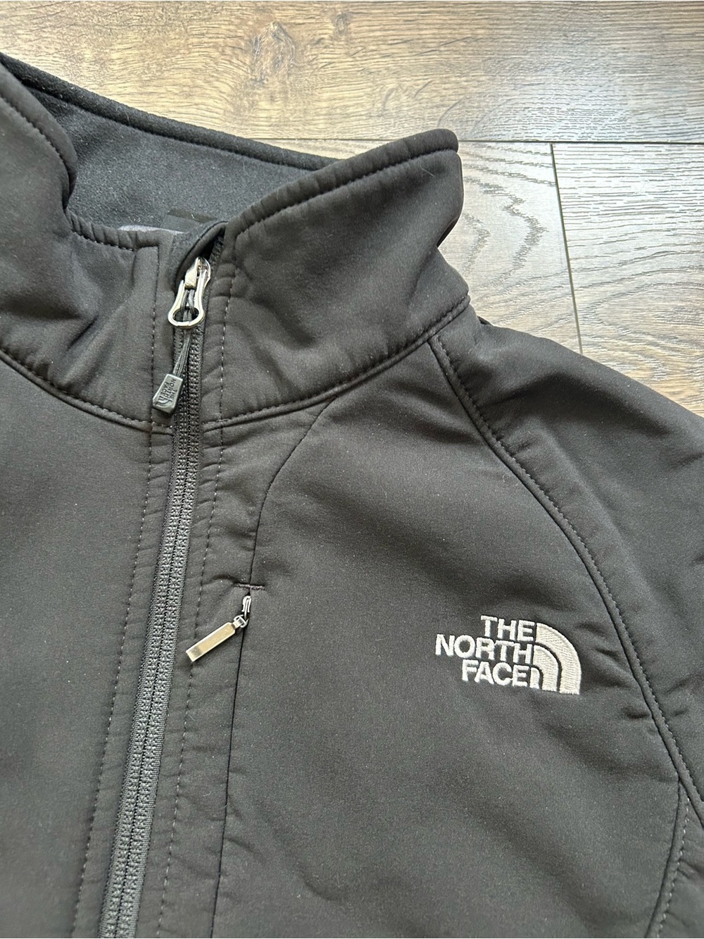 The North Face Apex Bionic Softshell Jacket - Picture 8 of 8
